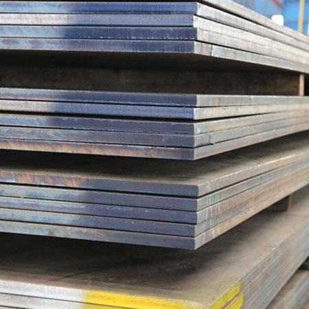 Chapas galvanizadas empilhadas